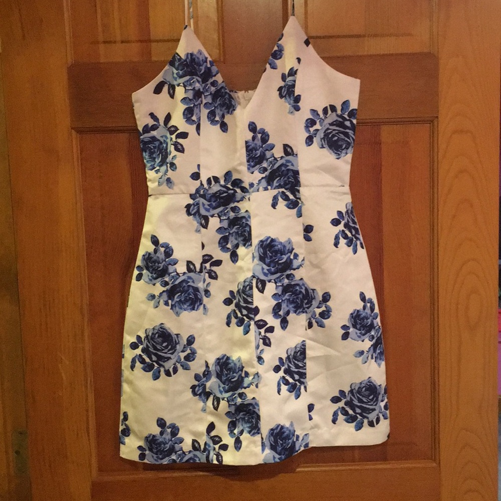 Missguided Shift Floral Dress